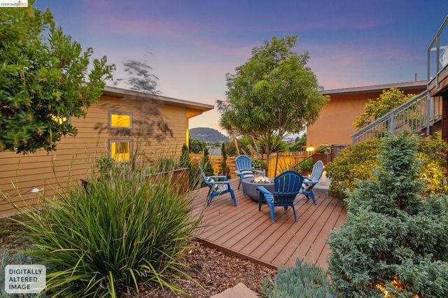 7450 Terrace Dr, El Cerrito, CA 94530