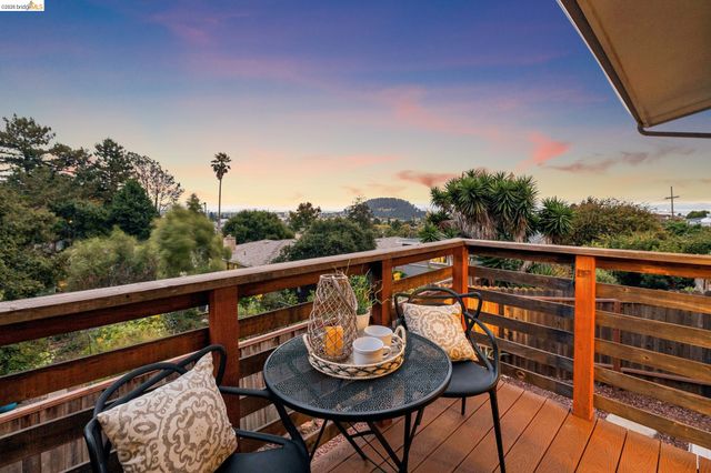 7450 Terrace Dr, El Cerrito, CA 94530