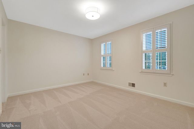 933 HOLLY CREEK DR, Great Falls, VA 22066