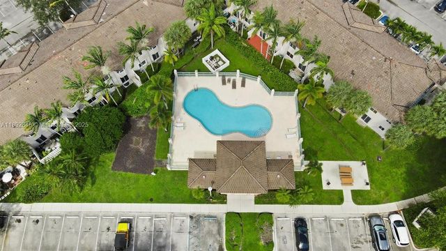 7780 NW 22nd Ct 201, Pembroke Pines, FL 33024
