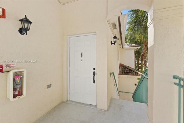 7780 NW 22nd Ct 201, Pembroke Pines, FL 33024