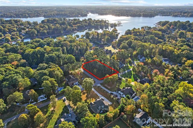 254 Woodstream Circle, Mooresville, NC 28117