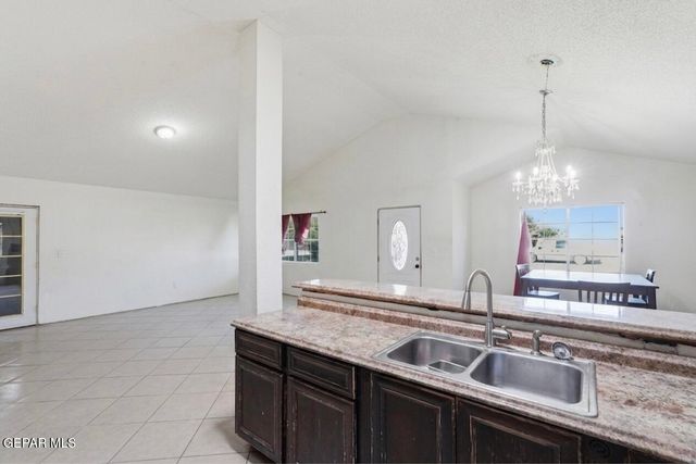 706 BLAKE Place, El Paso, TX 79928