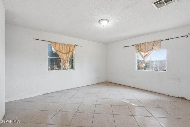 706 BLAKE Place, El Paso, TX 79928