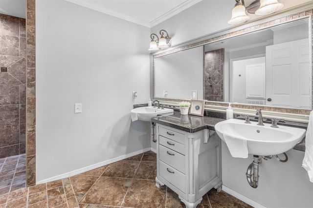2719 Holcomb Road, Orange, TX 77632