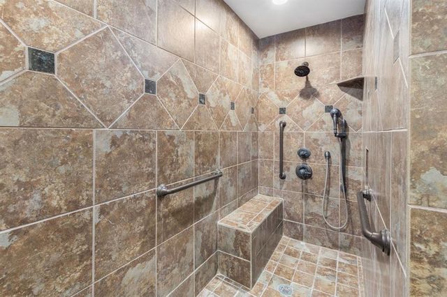 2719 Holcomb Road, Orange, TX 77632