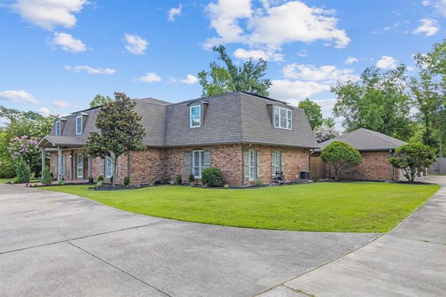 2719 Holcomb Road, Orange, TX 77632