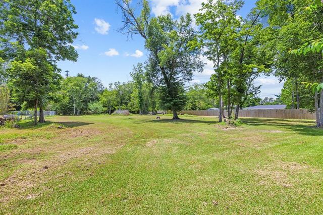 2719 Holcomb Road, Orange, TX 77632