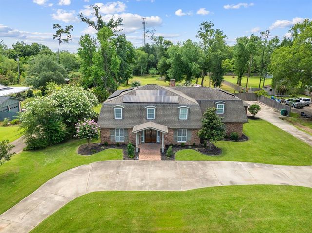 2719 Holcomb Road, Orange, TX 77632