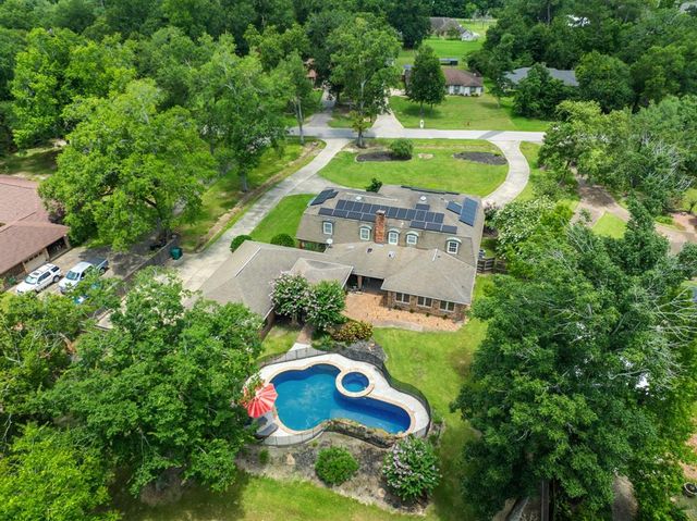 2719 Holcomb Road, Orange, TX 77632