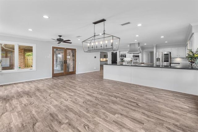 2719 Holcomb Road, Orange, TX 77632
