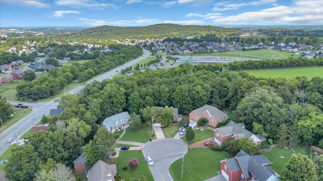 3701 Henricks Hill Dr, Smyrna, TN 37167