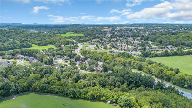 3701 Henricks Hill Dr, Smyrna, TN 37167