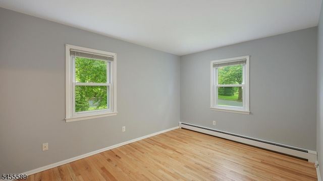 37 Ambar Pl, Bernardsville Boro, NJ 07924