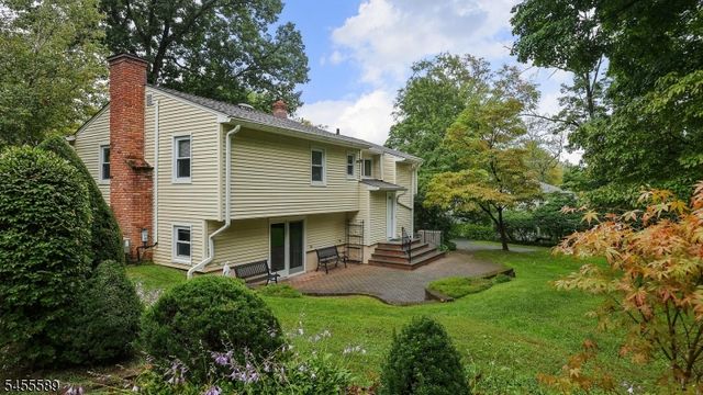 37 Ambar Pl, Bernardsville Boro, NJ 07924