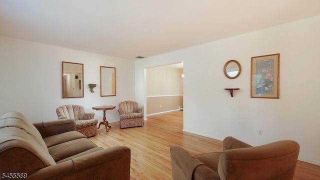 37 Ambar Pl, Bernardsville Boro, NJ 07924