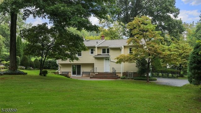 37 Ambar Pl, Bernardsville Boro, NJ 07924