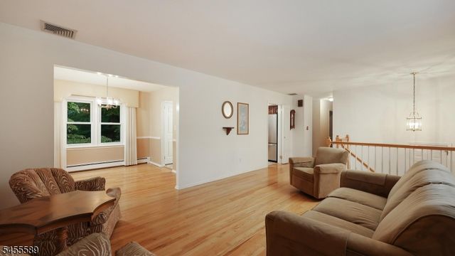 37 Ambar Pl, Bernardsville Boro, NJ 07924