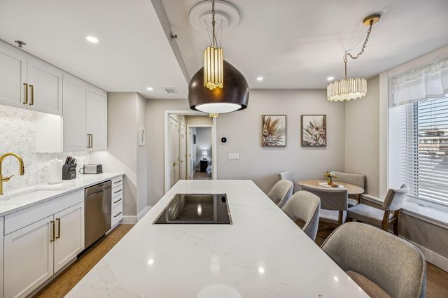 707 Georgia Avenue #302, Chattanooga, TN 37402