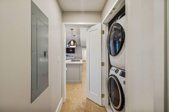 707 Georgia Avenue #302, Chattanooga, TN 37402