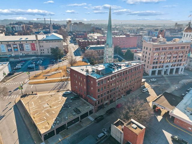 707 Georgia Avenue #302, Chattanooga, TN 37402