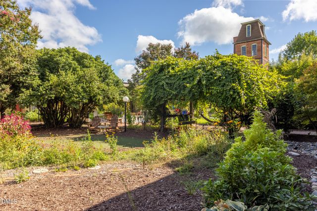 807 W Trinity Avenue 252, Durham, NC 27701