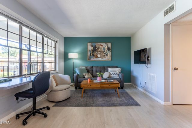 807 W Trinity Avenue 252, Durham, NC 27701