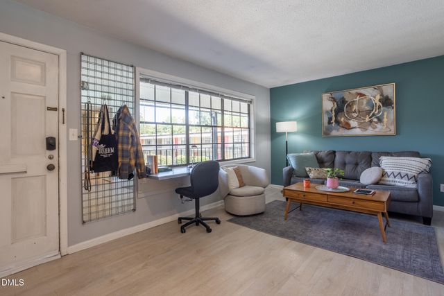 807 W Trinity Avenue 252, Durham, NC 27701