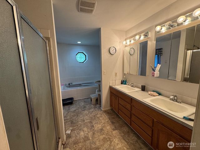 16491 E State Route 3, Allyn, WA 98524