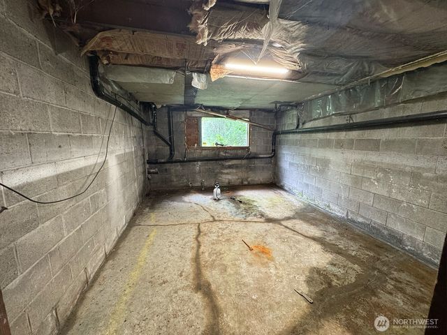 16491 E State Route 3, Allyn, WA 98524