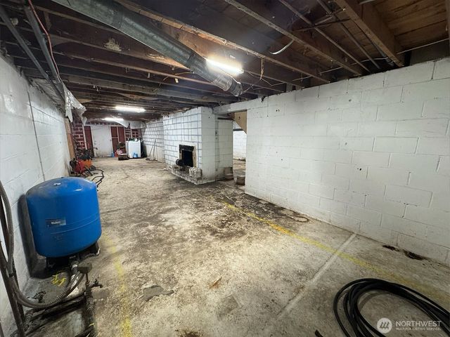 16491 E State Route 3, Allyn, WA 98524