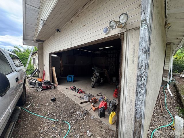 16491 E State Route 3, Allyn, WA 98524