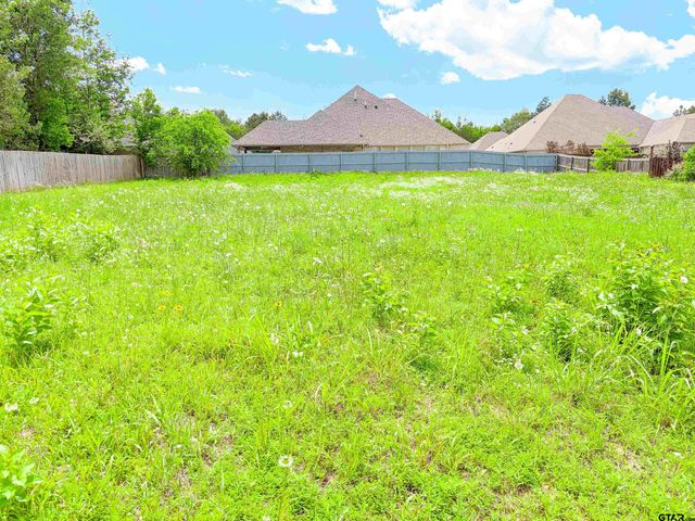 7761 Laurel Springs Ln, Tyler, TX 75703