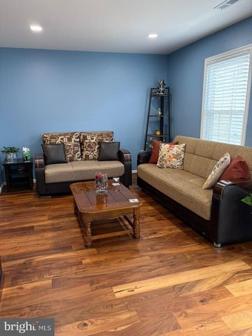 4795 S PARK CT, Woodbridge, VA 22193