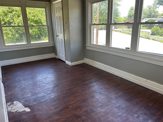 3838 Avondale Avenue, Northwoods, MO 63121