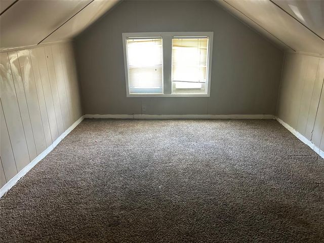 3838 Avondale Avenue, Northwoods, MO 63121