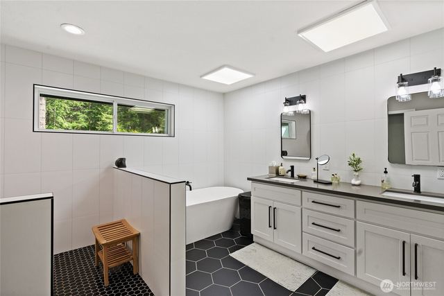 9300 86th Avenue NW, Gig Harbor, WA 98332