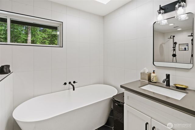 9300 86th Avenue NW, Gig Harbor, WA 98332