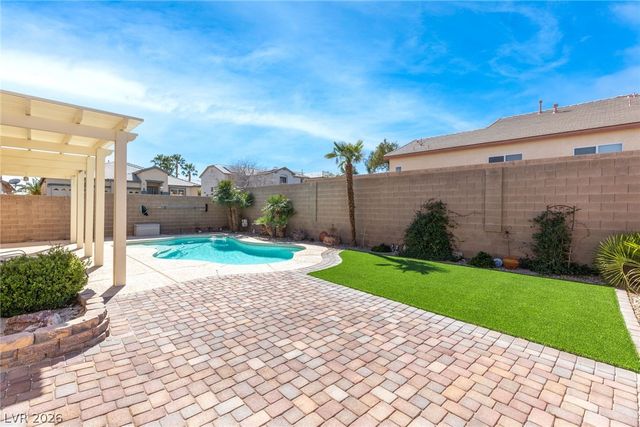 9713 Paso Fino Street, Las Vegas, NV 89143