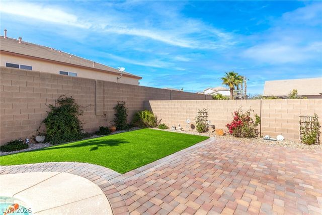 9713 Paso Fino Street, Las Vegas, NV 89143
