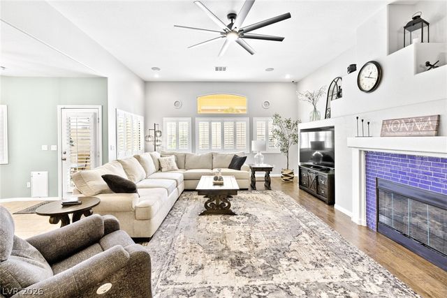 9713 Paso Fino Street, Las Vegas, NV 89143