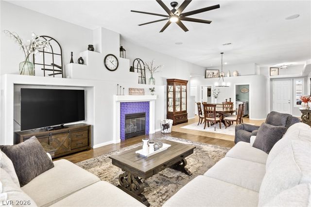 9713 Paso Fino Street, Las Vegas, NV 89143