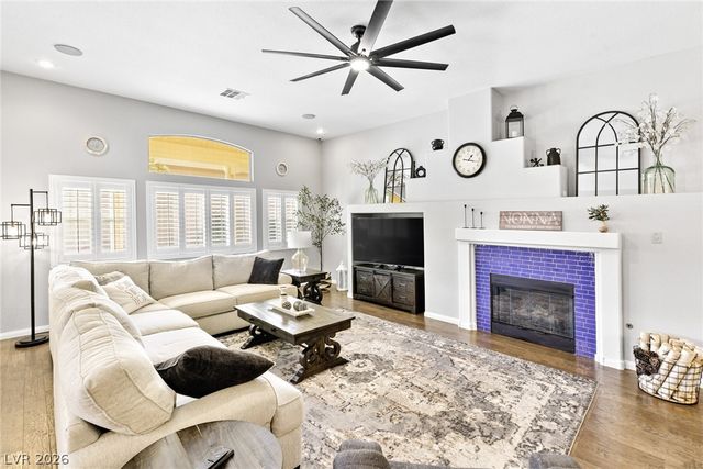 9713 Paso Fino Street, Las Vegas, NV 89143