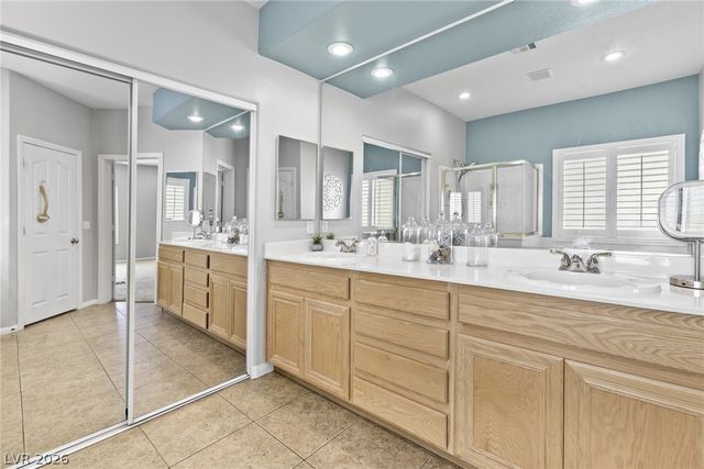 9713 Paso Fino Street, Las Vegas, NV 89143