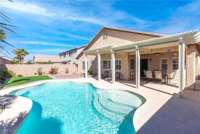 9713 Paso Fino Street, Las Vegas, NV 89143