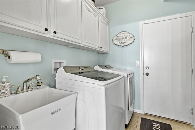 9713 Paso Fino Street, Las Vegas, NV 89143