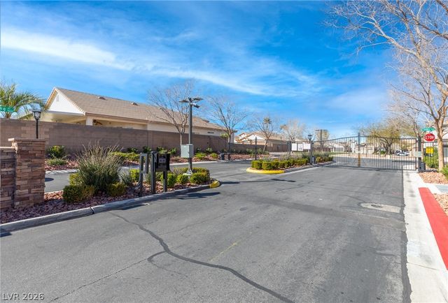 9713 Paso Fino Street, Las Vegas, NV 89143