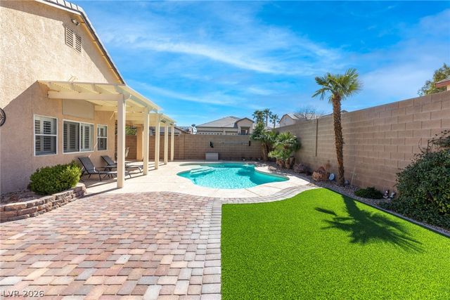 9713 Paso Fino Street, Las Vegas, NV 89143