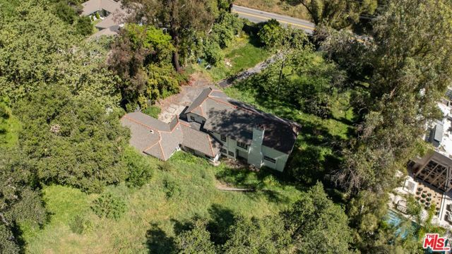 2221 Benedict Canyon Drive, Beverly Hills, CA 90210