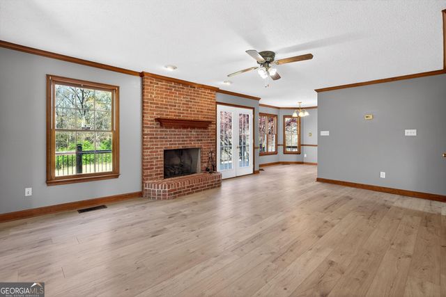105 Crabtree Road, Griffin, GA 30223